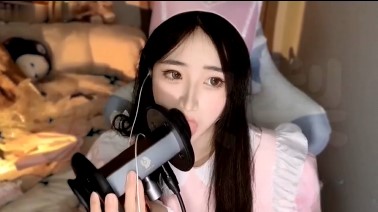 ASMR – 小护士在你耳边安慰你 _ 啵啵梨