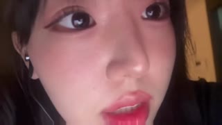 ASMR – 超特写吃糖果嘴巴音效 _ TANGZI